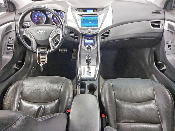 2013 HYUNDAI ELANTRA
