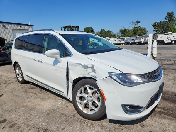 2018 CHRYSLER PACIFICA