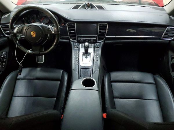 2016 PORSCHE PANAMERA Base (2WD), 4 (4WD)