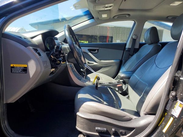2013 HYUNDAI ELANTRA