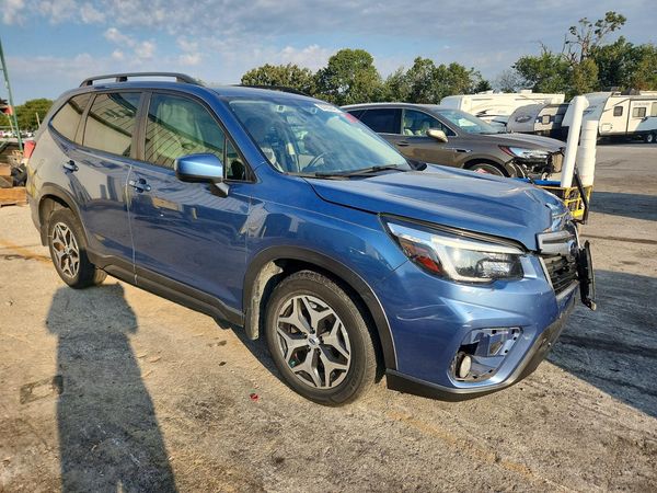 2021 SUBARU FORESTER