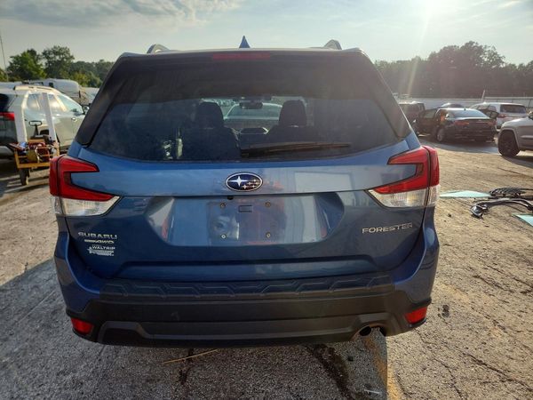 2021 SUBARU FORESTER