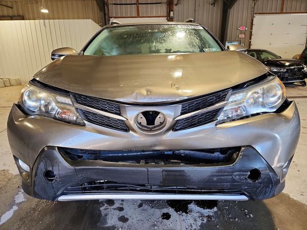 2015 TOYOTA RAV4