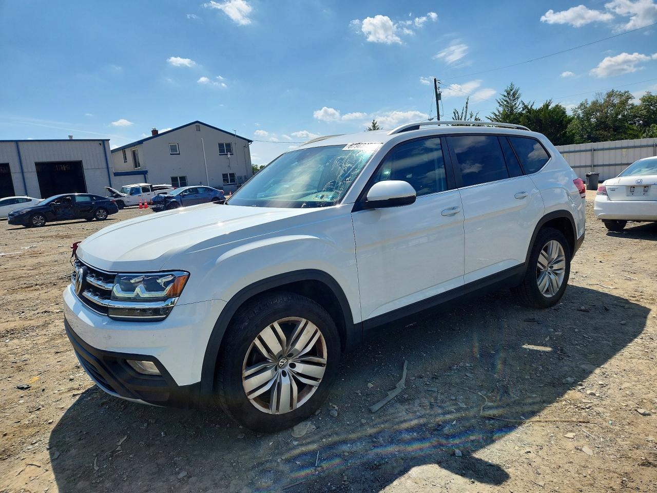 2019 VOLKSWAGEN ATLAS 4Motion SE — Front 3/4
