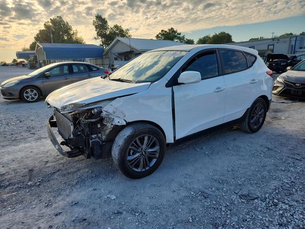 2015 HYUNDAI TUCSON