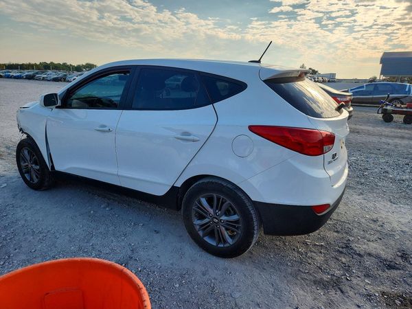 2015 HYUNDAI TUCSON