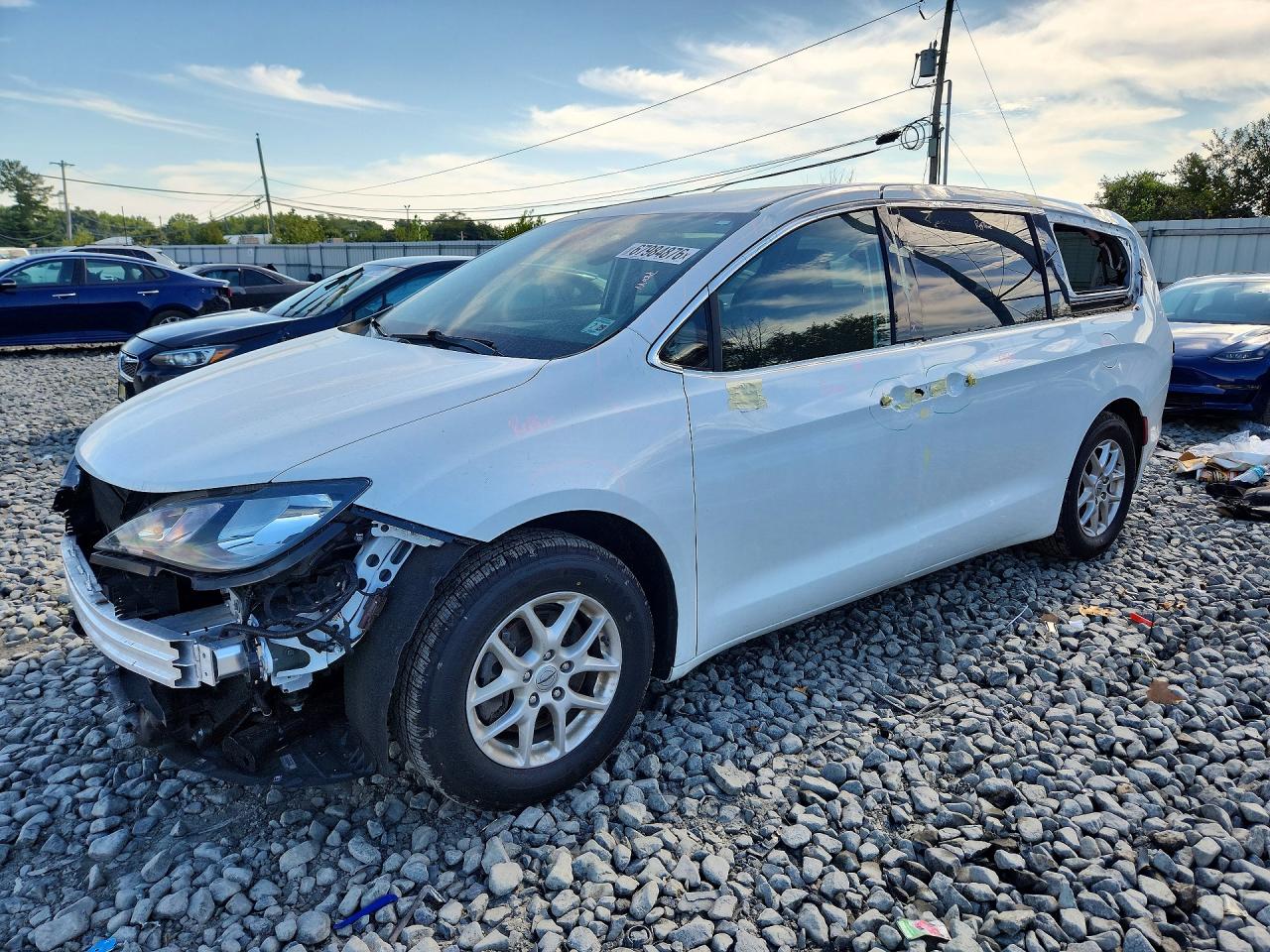 2024 CHRYSLER VOYAGER