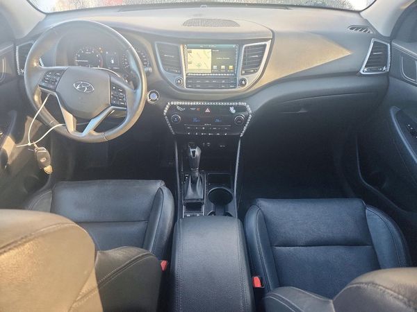 2016 HYUNDAI TUCSON