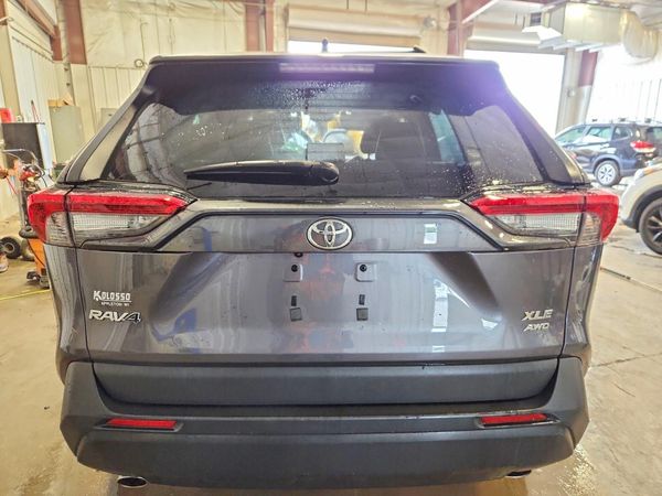 2024 TOYOTA RAV4 XLE Premium — DIRR