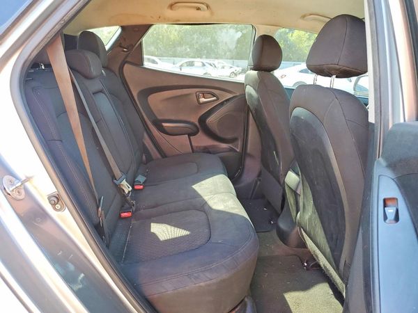 2012 HYUNDAI TUCSON GL