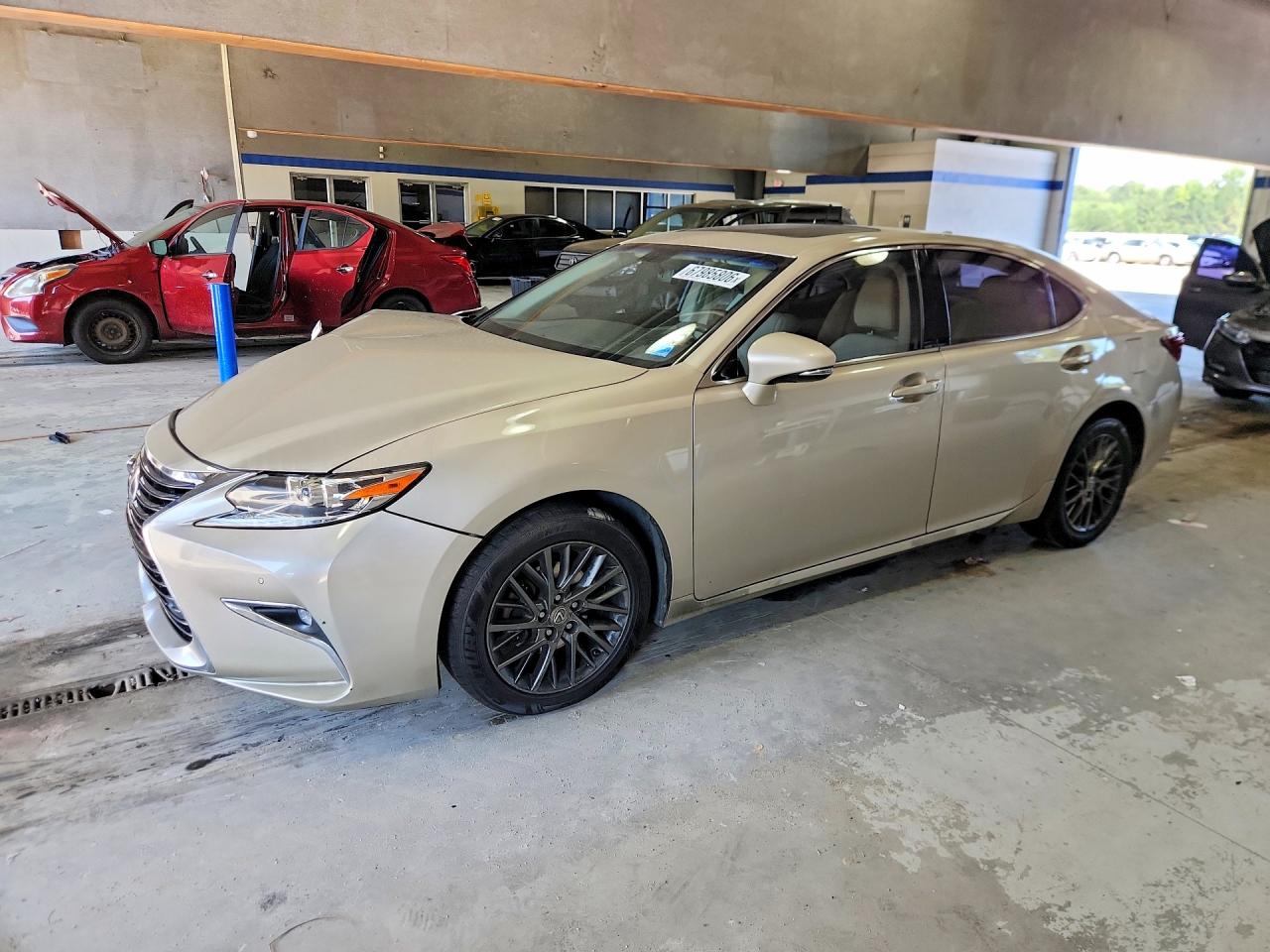 2016 LEXUS ES