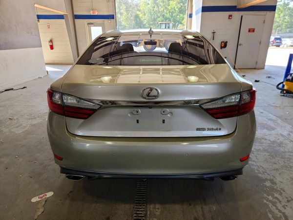 2016 LEXUS ES