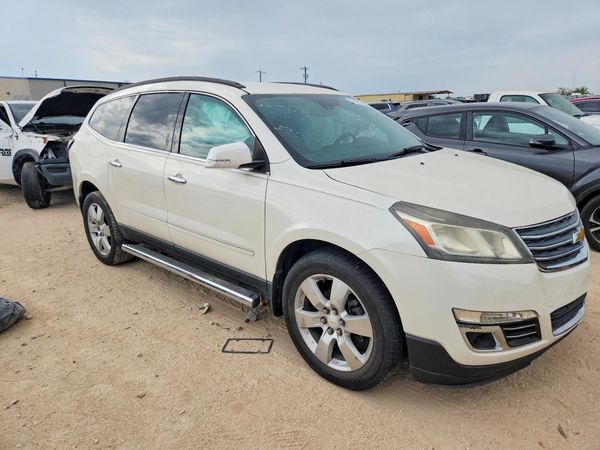 2014 CHEVROLET TRAVERSE LTZ — Passenger 3/4