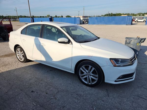 2017 VOLKSWAGEN JETTA
