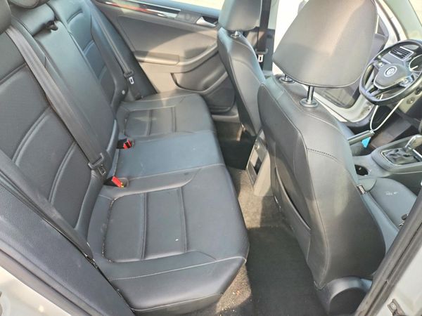 2017 VOLKSWAGEN JETTA