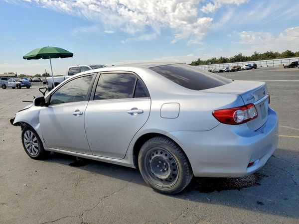 2013 TOYOTA COROLLA