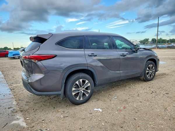 2021 TOYOTA HIGHLANDER XLE Nav — PSRA