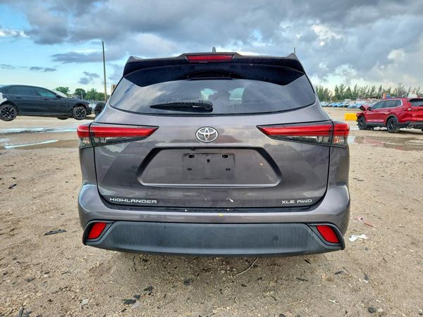 2021 TOYOTA HIGHLANDER XLE Nav — DIRR