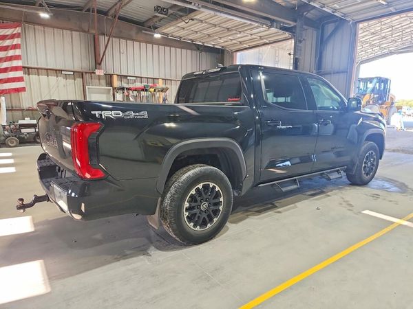 2024 TOYOTA TUNDRA