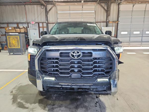 2024 TOYOTA TUNDRA