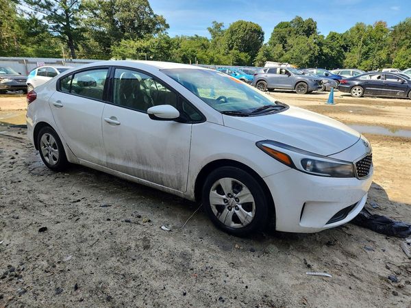 2017 KIA FORTE