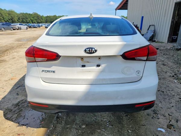 2017 KIA FORTE