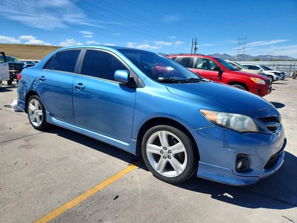 2013 TOYOTA COROLLA