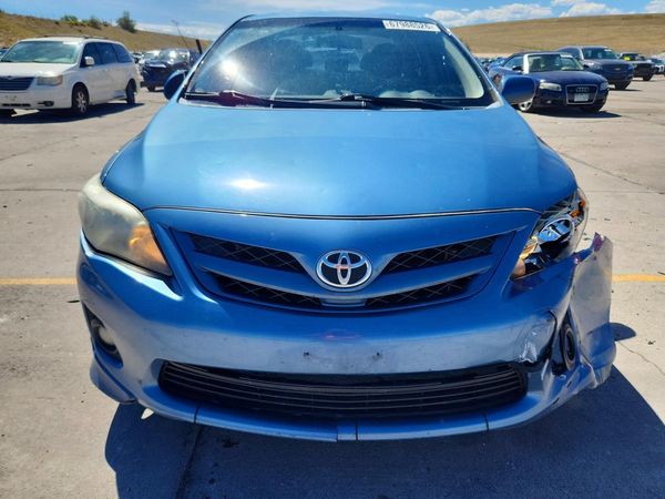 2013 TOYOTA COROLLA