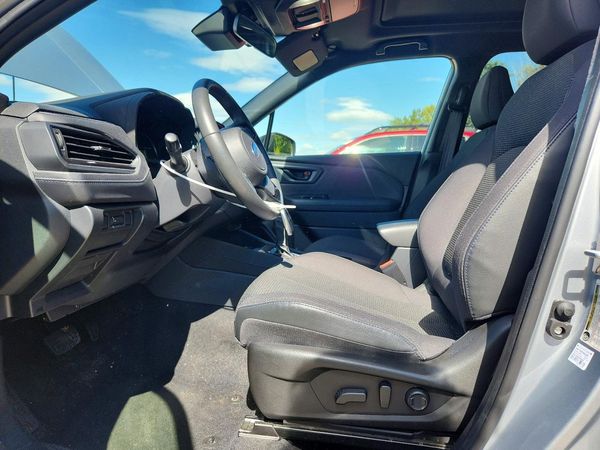 2025 SUBARU FORESTER
