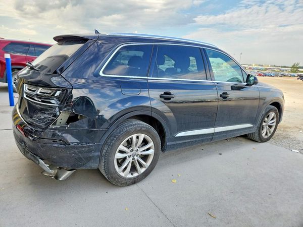 2018 AUDI Q7 quattro Premium