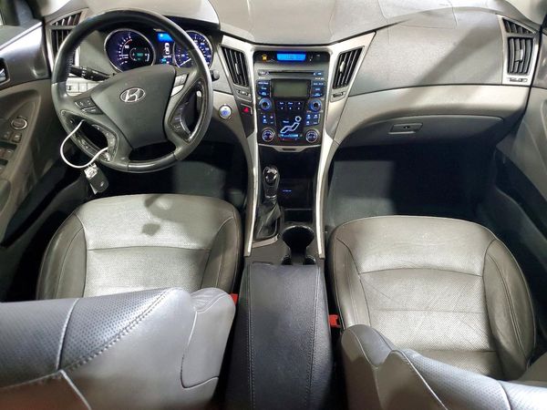 2012 HYUNDAI SONATA Middle level