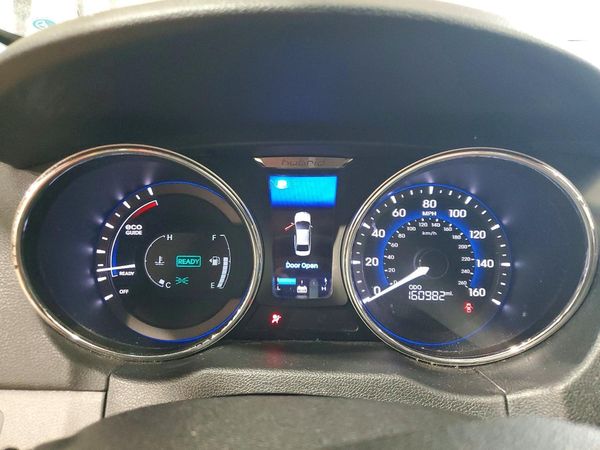 2012 HYUNDAI SONATA Middle level