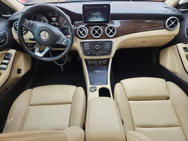 2016 MERCEDES-BENZ GLA GLA250