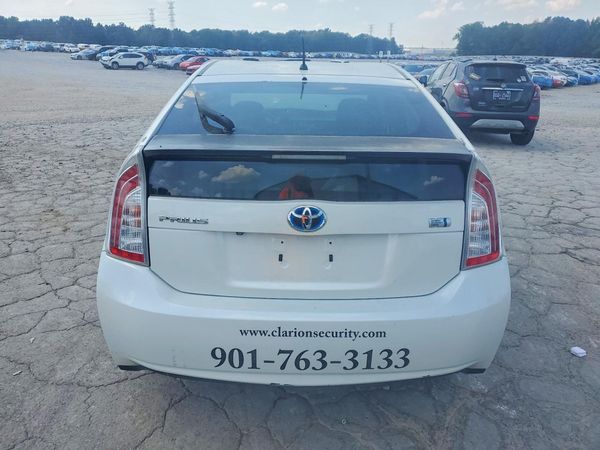 2015 TOYOTA PRIUS
