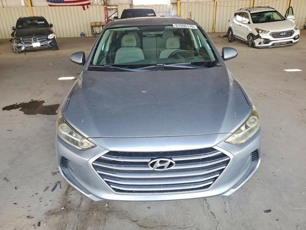 2017 HYUNDAI ELANTRA SE Base