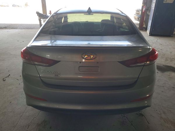 2017 HYUNDAI ELANTRA SE Base
