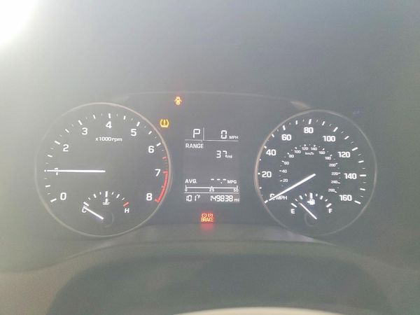 2017 HYUNDAI ELANTRA SE Base
