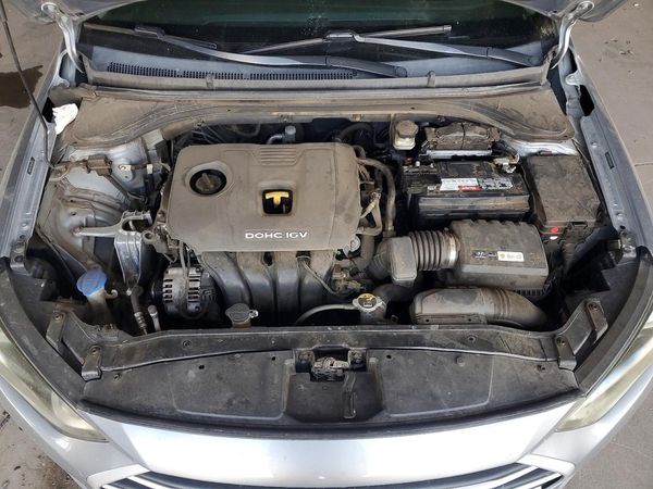 2017 HYUNDAI ELANTRA SE Base