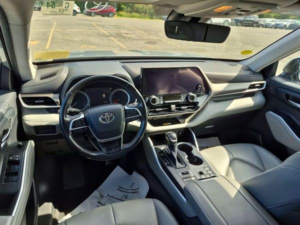 2023 TOYOTA HIGHLANDER