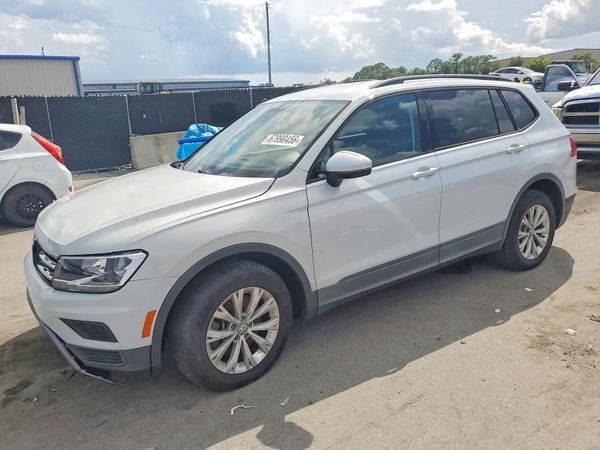 2019 VOLKSWAGEN TIGUAN S — Front 3/4