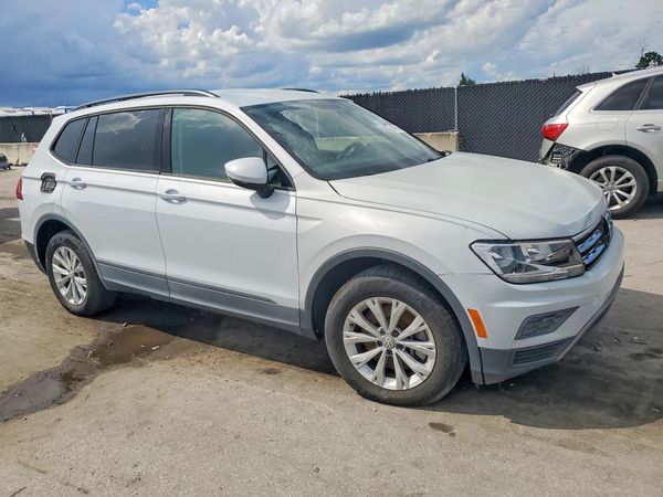 2019 VOLKSWAGEN TIGUAN S — Passenger 3/4