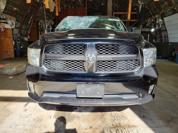 2017 RAM 1500 ST