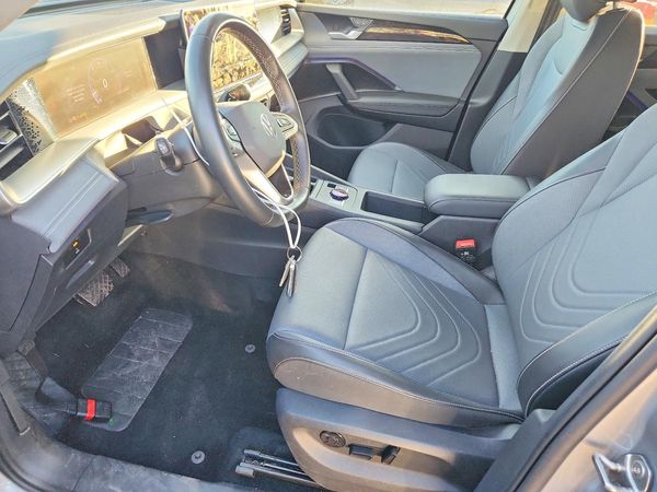 2026 VOLKSWAGEN TIGUAN 4Motion SE