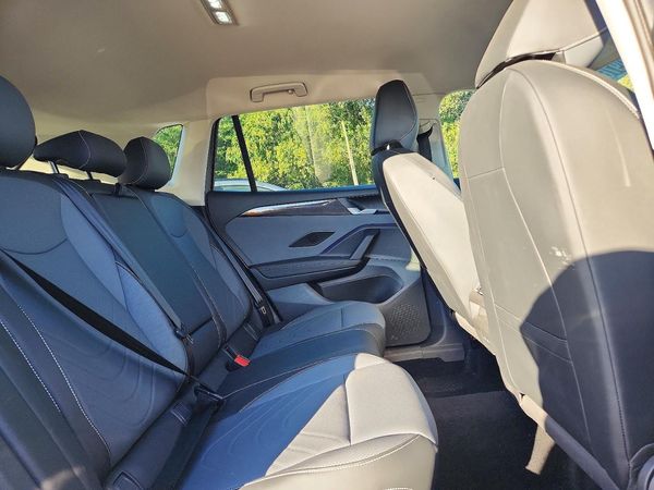 2026 VOLKSWAGEN TIGUAN 4Motion SE