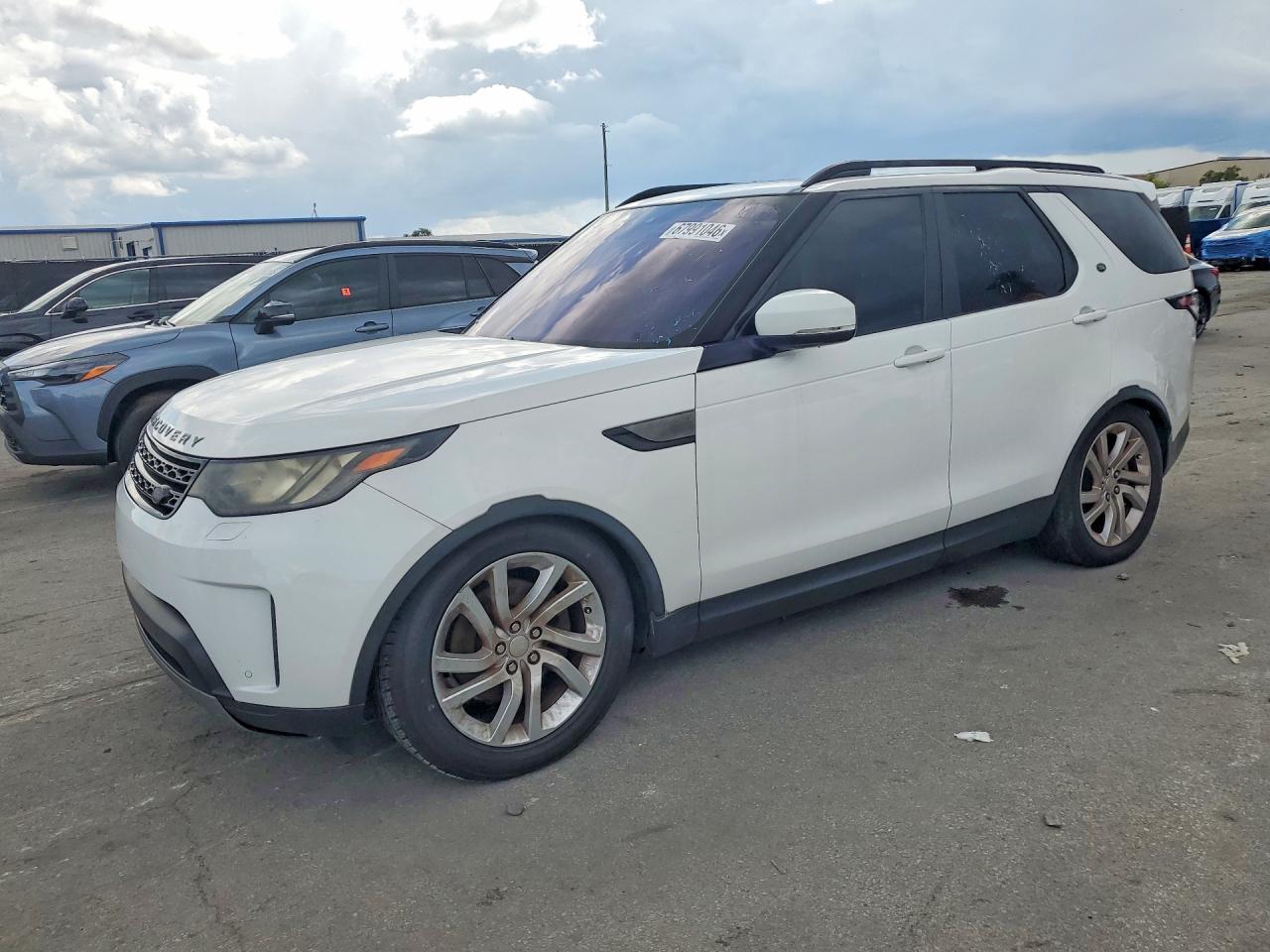 2018 LAND ROVER DISCOVERY SE — Front 3/4