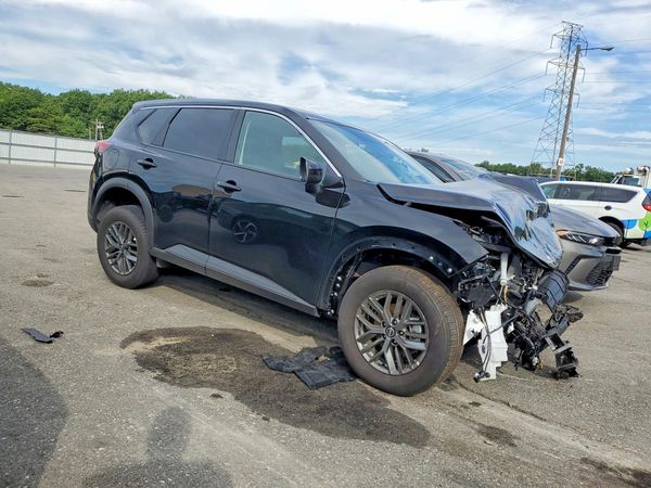 2026 NISSAN ROGUE SV — Passenger 3/4