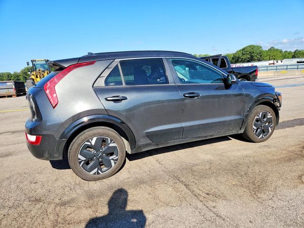 2023 KIA NIRO Wind