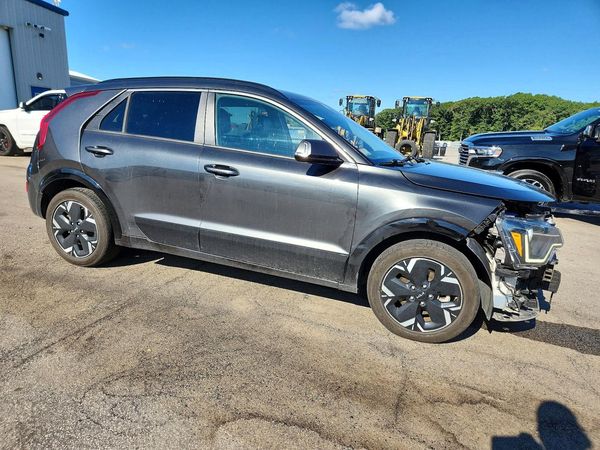 2023 KIA NIRO Wind