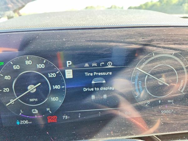 2023 KIA NIRO Wind