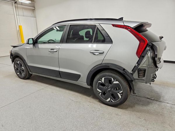 2023 KIA NIRO Wind